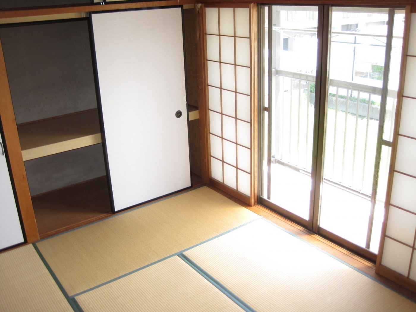 和室6畳(奥)