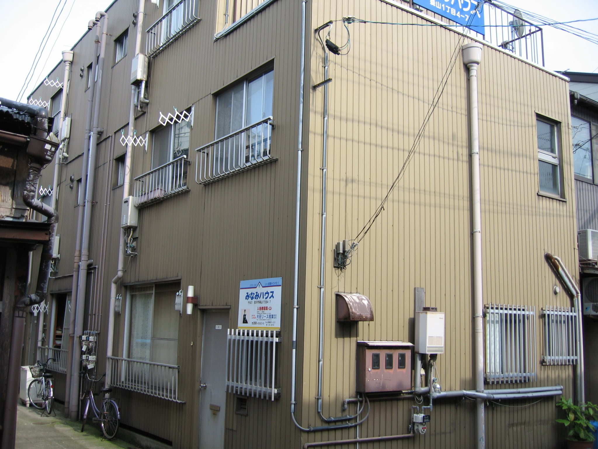 建物外観