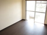 左洋室6帖